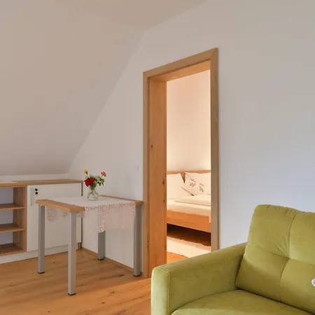 Farm Jarc Vineyard Farma Svecina