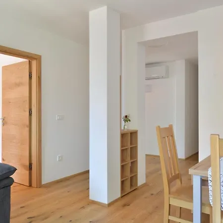 Farma Farm Jarc Vineyard *