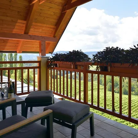 Farma Farm Jarc Vineyard *