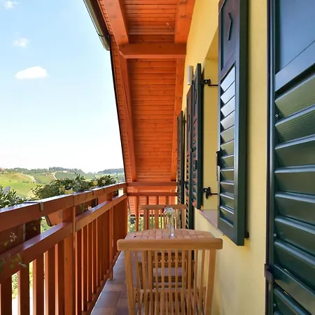 Farm Jarc Vineyard Svecina