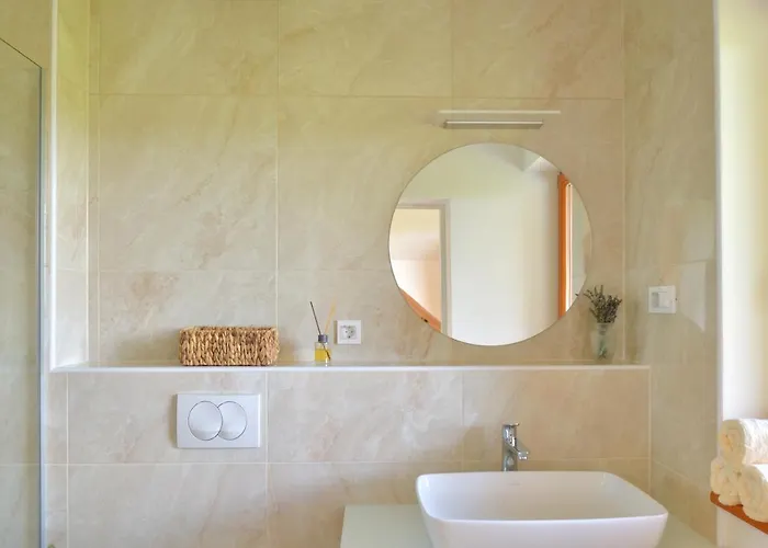 Farm Jarc Vineyard * Svecina