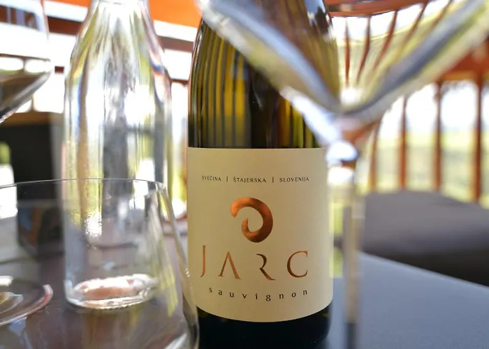 Farm Jarc Vineyard * Svecina